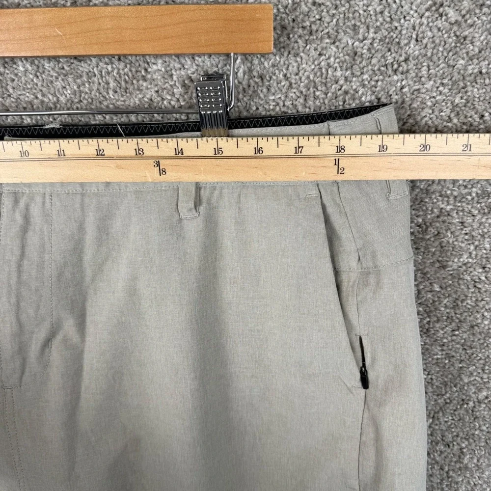 Vuori Aim Shorts Mens‎ 38 Khaki Tan Heathered Stretch Performance Golf